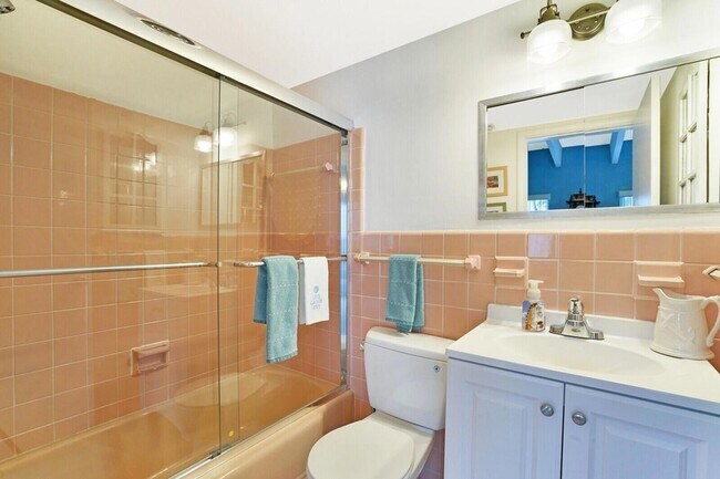 Building Photo - 3500 S Ocean Blvd