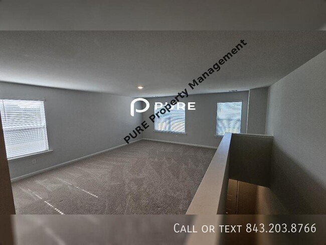 Building Photo - Downstairs Master - 5 BEDROOM HOME Berkele...