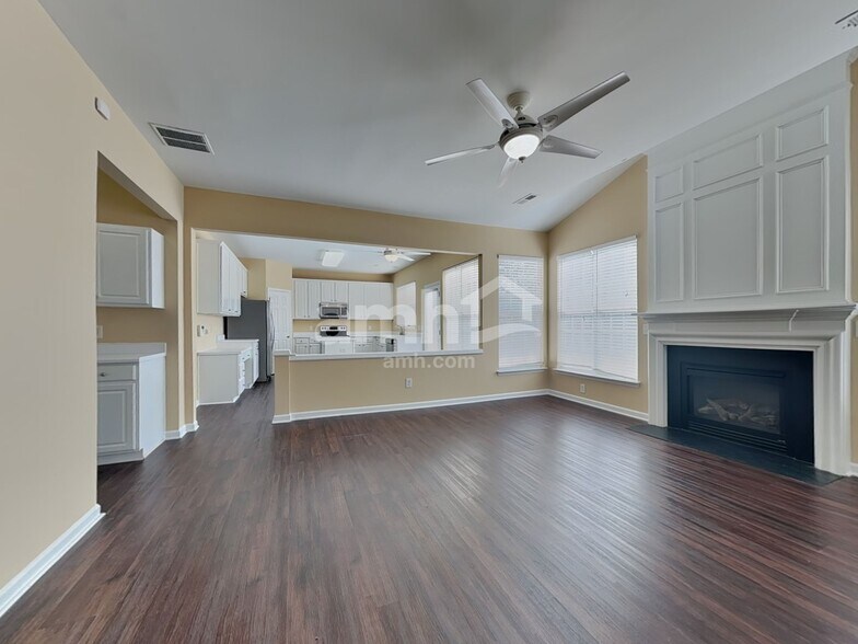 Building Photo - 1432 Cantwell Ct