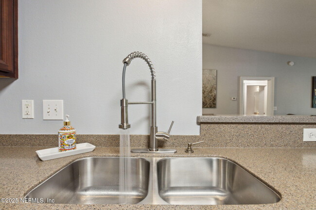 Building Photo - 13785 Herons Landing Way