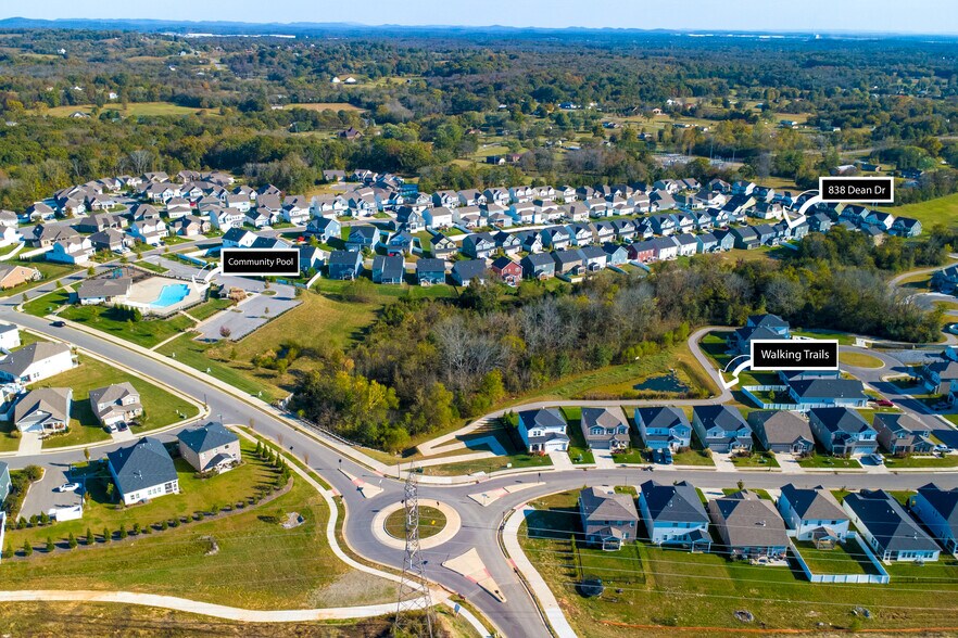 Building Photo - 838 Dean Dr