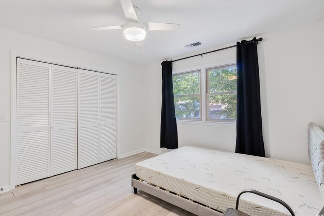 Building Photo - 2112 Brunswick Cir