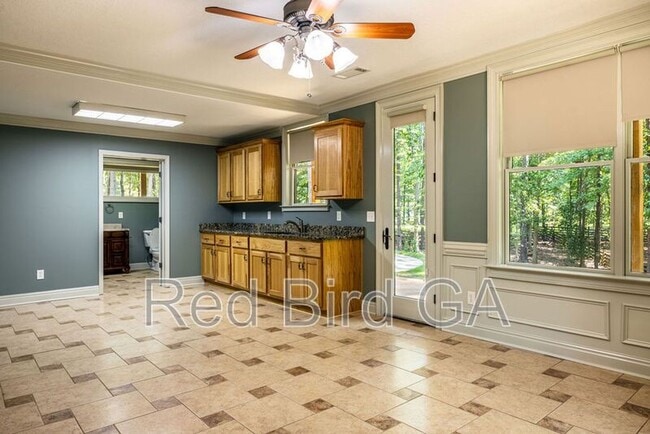 Building Photo - 168 Timberlake Dr