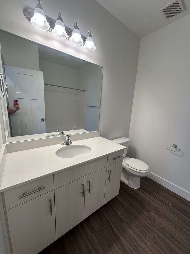 Building Photo - BRAND NEW CONDO