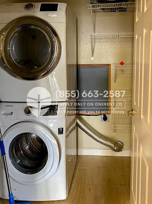 Building Photo - 38700 Tyson Ln