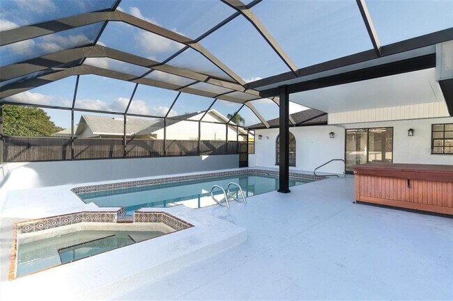 Building Photo - 341 Sterling Dr