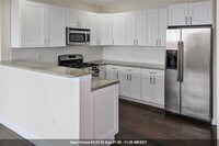 Building Photo - 319 Grant Ave