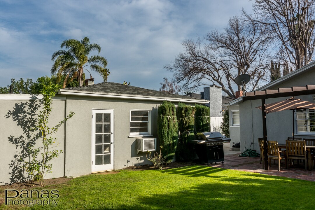 Building Photo - 12749 Milbank St
