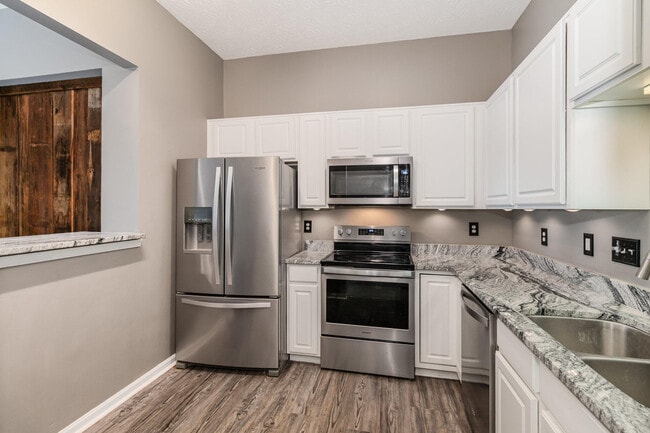 Building Photo - 770 Cantering Hills Way