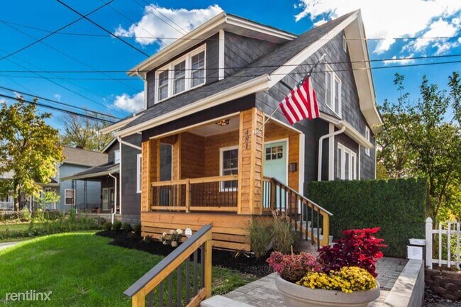Primary Photo - 4 br, 3.5 bath House - 481 Chilcote Ave
