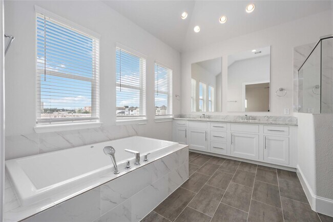 Building Photo - 10919 Grove Tree Ln