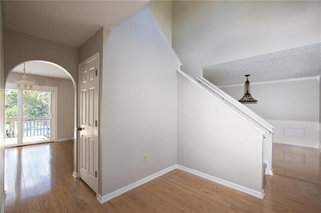 Building Photo - 1421 Sandstone Dr