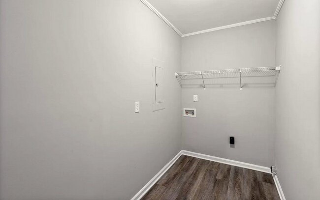 Building Photo - 426 Longleaf Dr