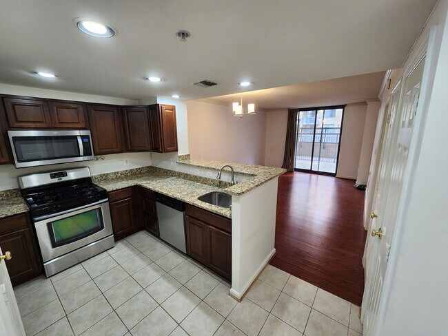 Primary Photo - 3835 9th St N