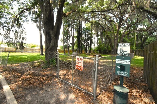 Building Photo - 4663 SW 48th Dr