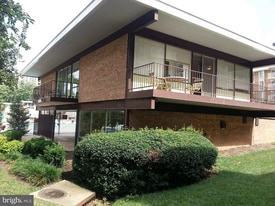 Building Photo - 5705 Indian Ct