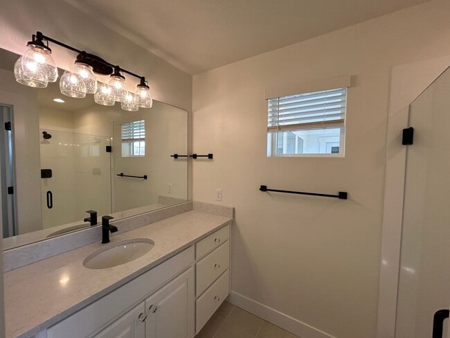 Building Photo - 2 Bedroom 2.5 Bathroom 55+ community-1/2 off 1st Month!