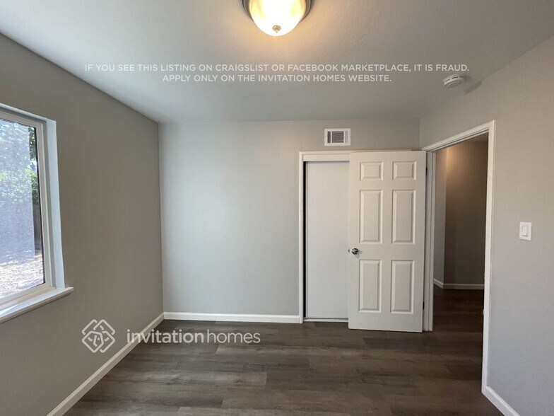 Building Photo - 3823 Shasta Cir