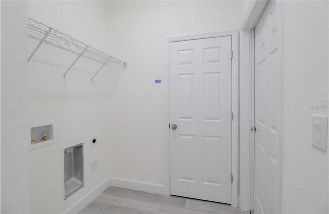 Building Photo - 14908 SW 63rd Ct