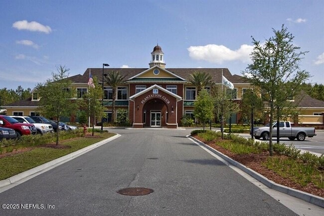 Building Photo - 621 Southbranch Dr