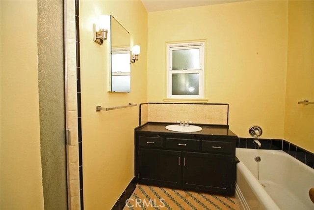 Building Photo - 808 Arroyo Dr