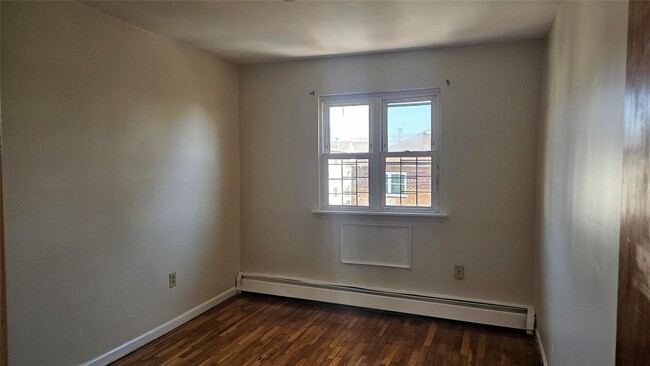Building Photo - 3926 Seton Ave