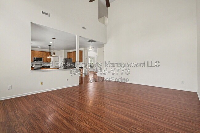 Building Photo - 7864 Whispering Wood Dr