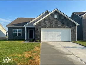 Building Photo - 10201 Meadow Path Ln