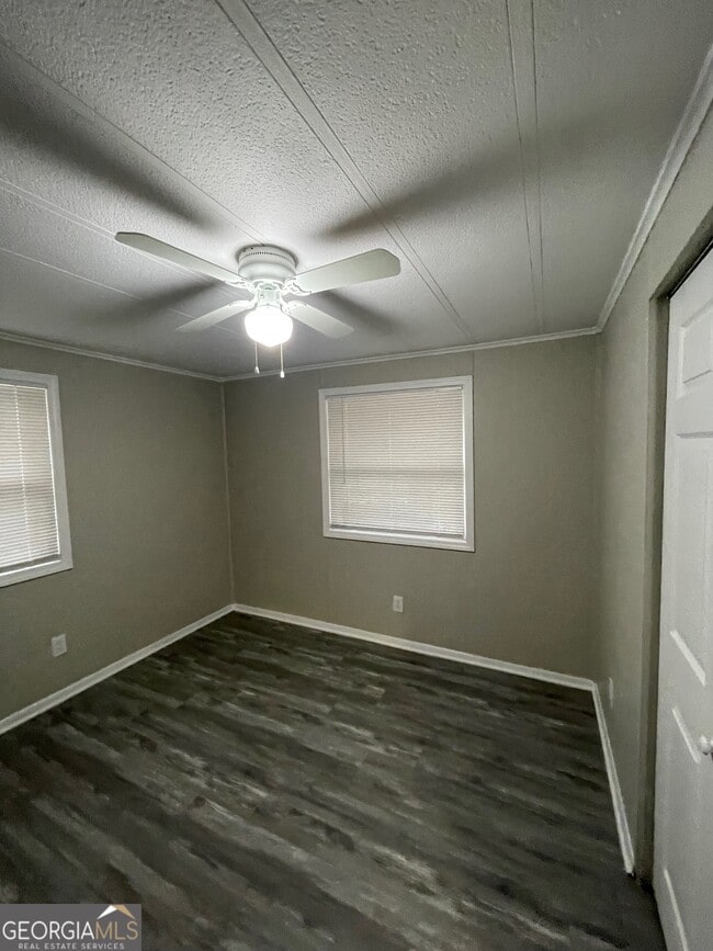 Building Photo - 60 Gees Ln