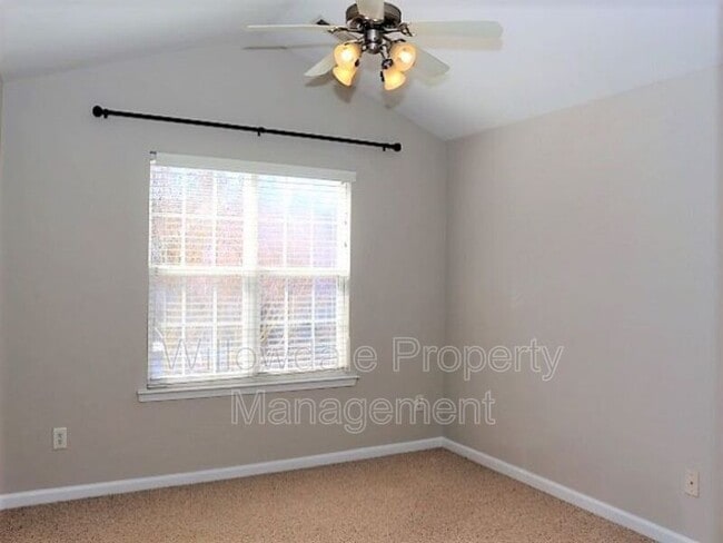 Building Photo - 308 Hamlet Park Dr
