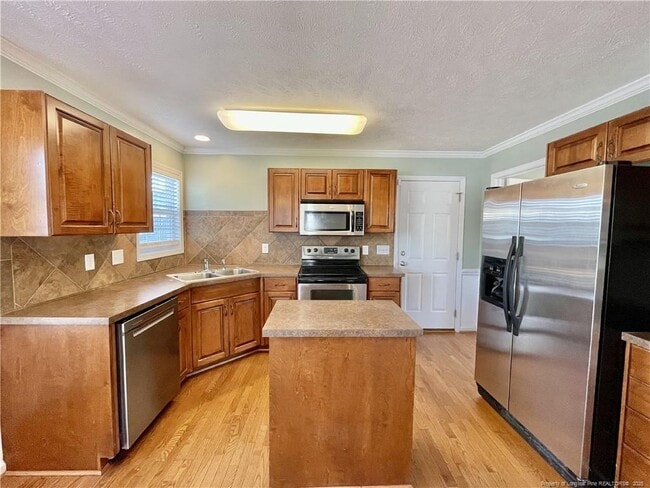 Building Photo - 1607 Pendleton Ct