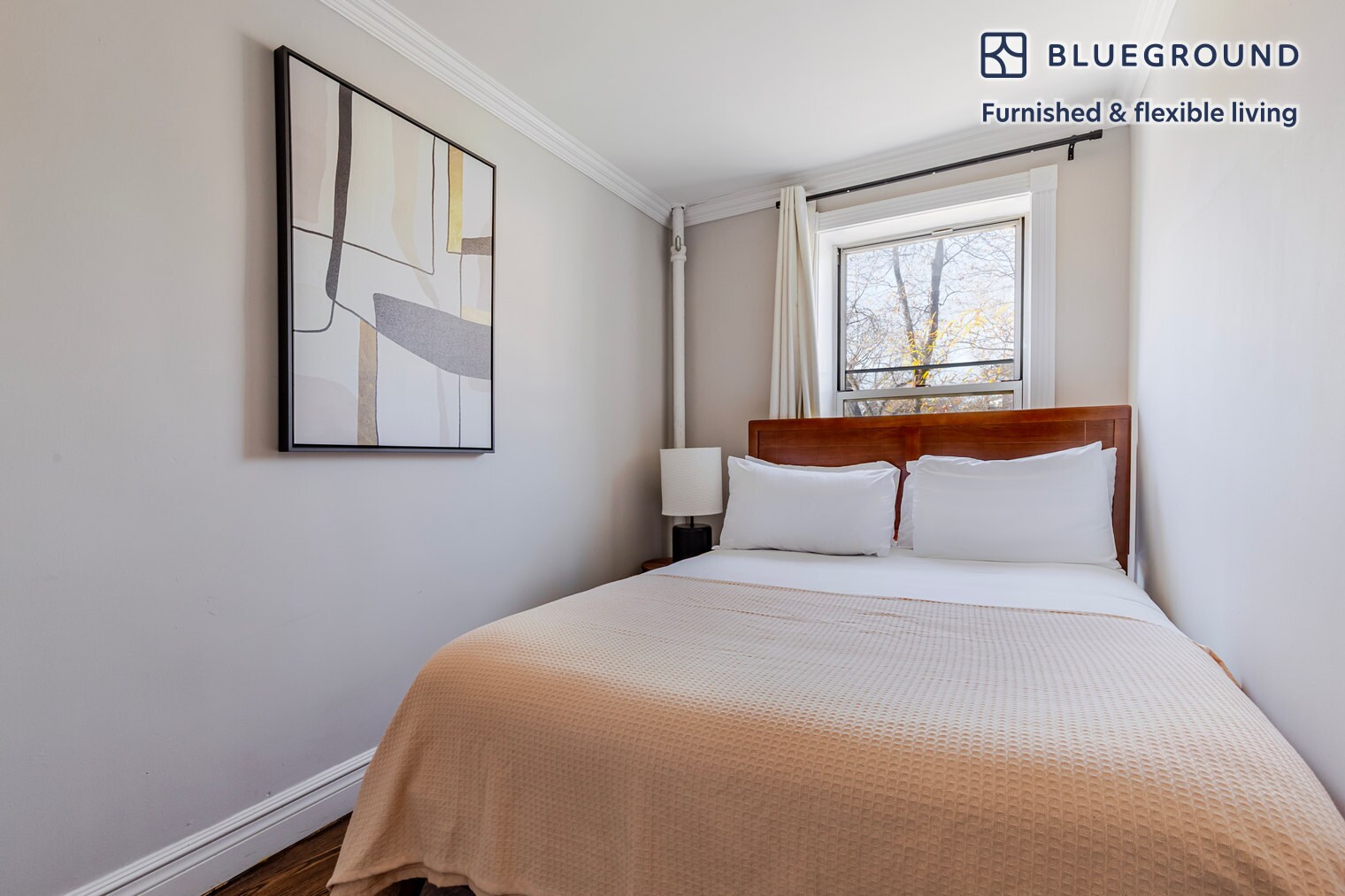 Building Photo - 562 Hudson St