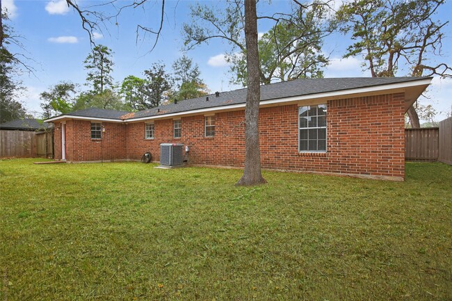 Building Photo - 601 Chateau Woods Pkwy Dr