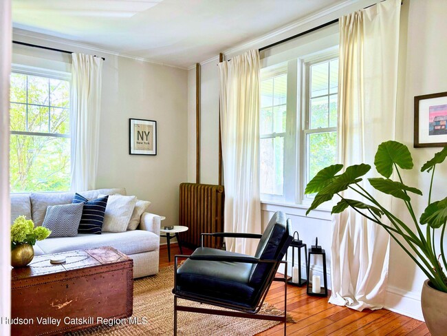 Building Photo - 590 NY-23B