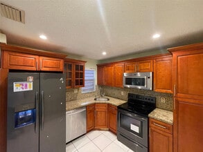 Building Photo - 3350 NW 47th Ave