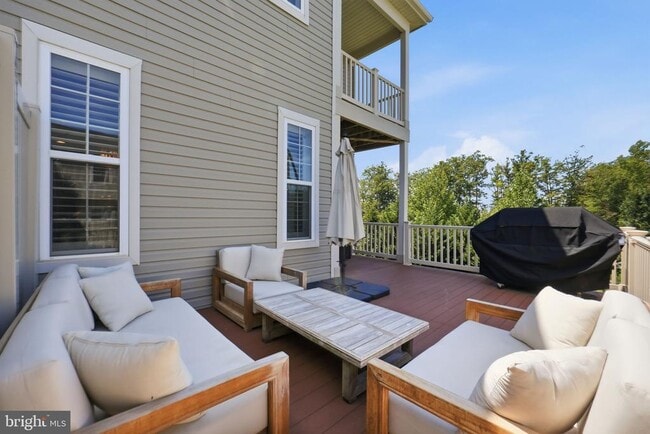 Building Photo - 11360 Sandhurst Pl