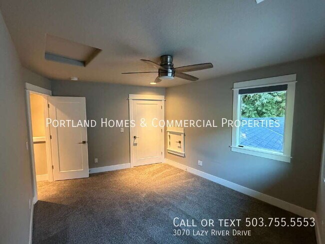 Building Photo - 3070 Lazy River Dr