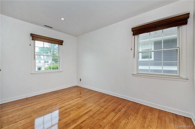 Building Photo - 74 Dearborn Ave