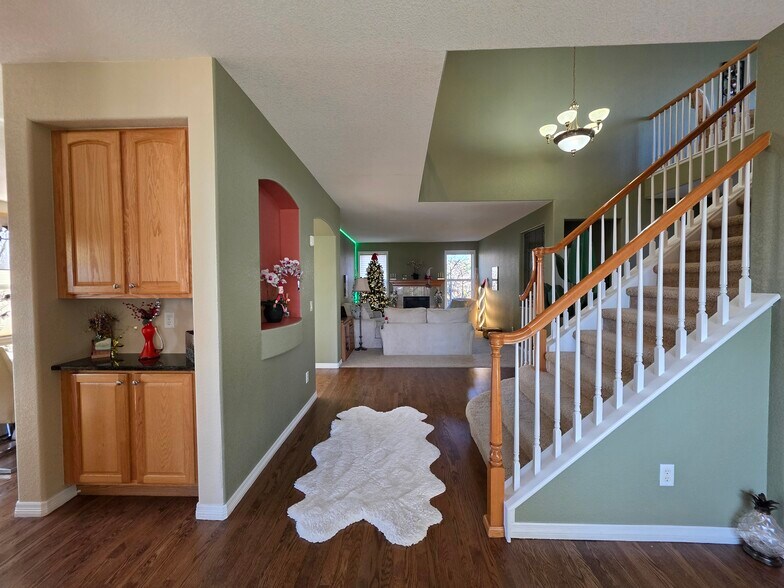 Building Photo - 9536 W Avalon Dr