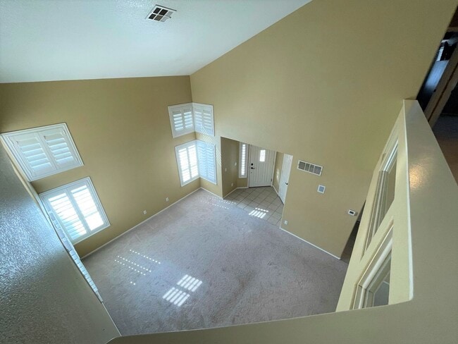 Building Photo - 8013 Coral Point Ave
