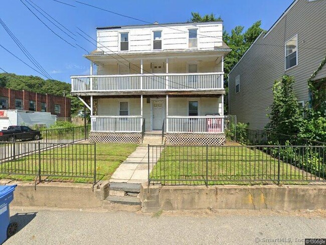 Primary Photo - 162 Norwich Ave