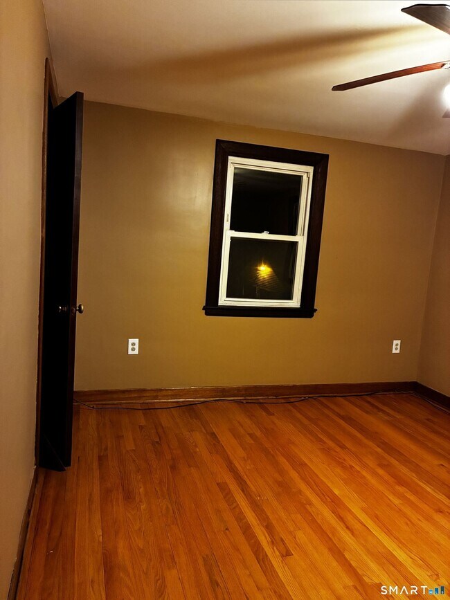 Building Photo - 177 Russell St