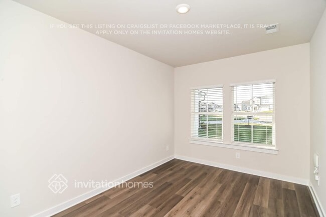 Building Photo - 1211 Bluffton Cir