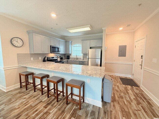 Building Photo - 4860 Carnation Cir