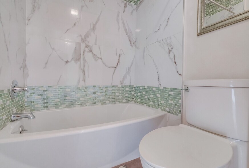 Building Photo - 2308 Schader Dr