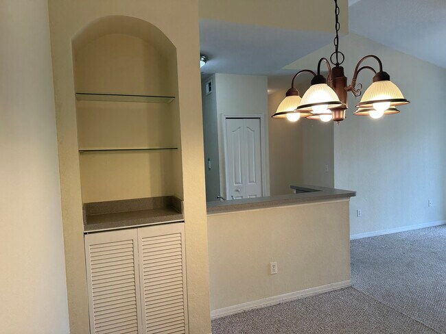 Building Photo - 5703 Legacy Crescent Pl