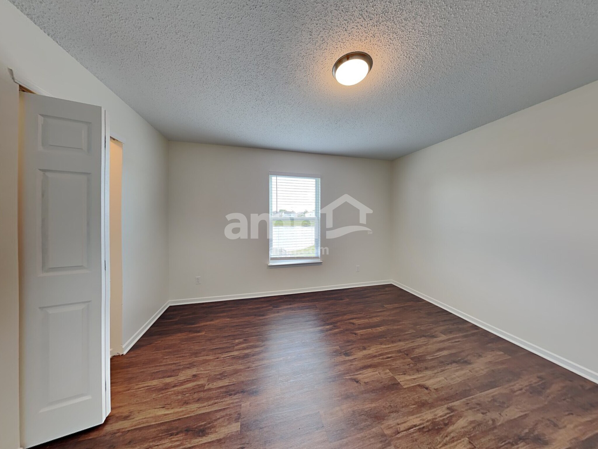 Building Photo - 924 Shenandoah Way