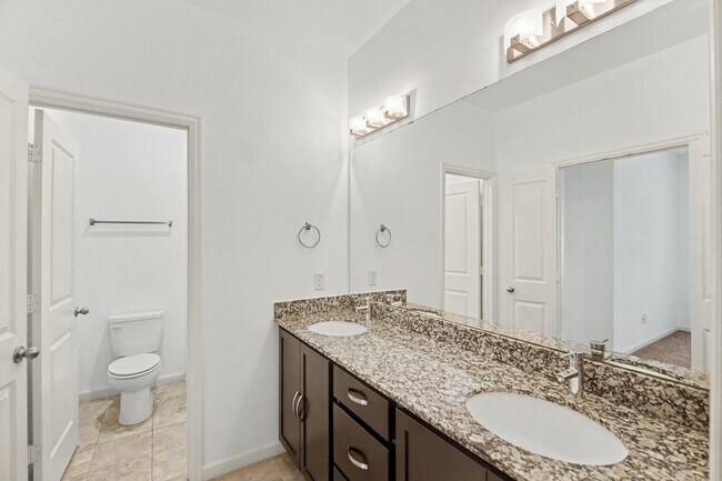 Building Photo - 3413 Omega St