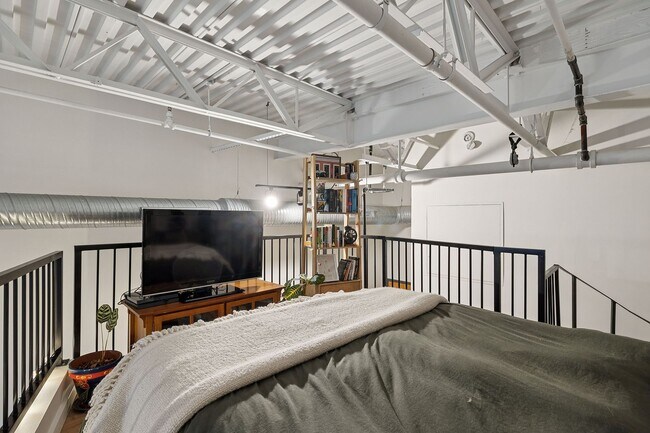 Building Photo - 1400 Rosa L Parks Blvd