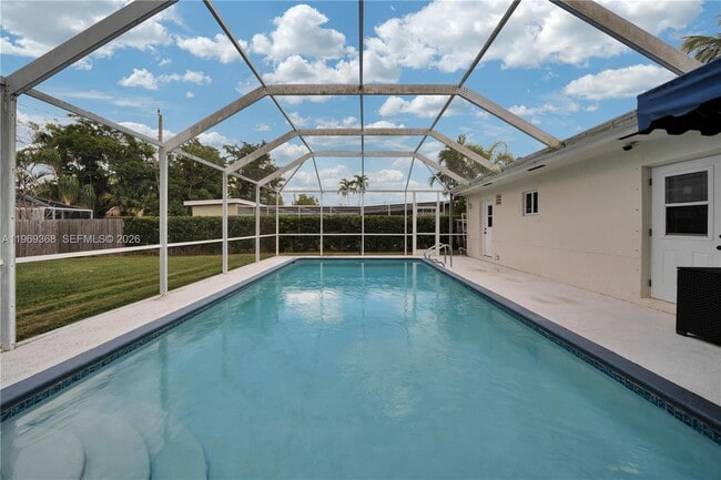 Building Photo - 18900 Belview Dr